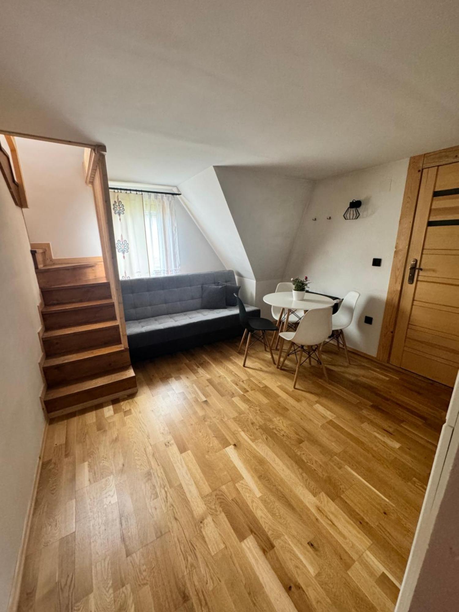 U Mlynorza Lägenhet Suche Exteriör bild