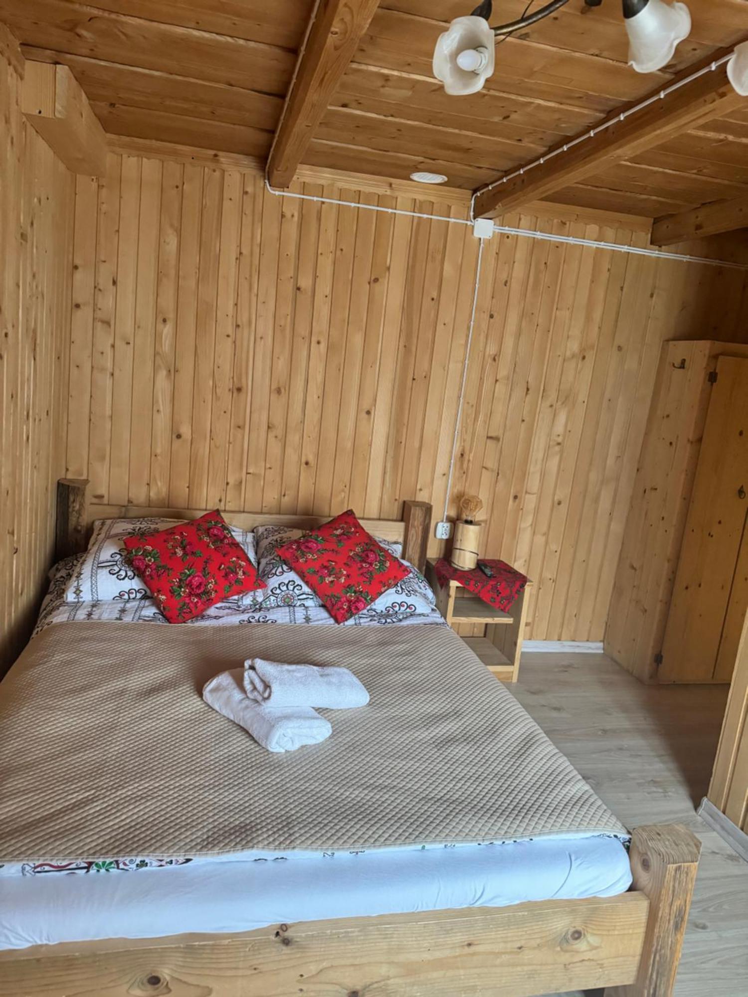 U Mlynorza Lägenhet Suche Exteriör bild